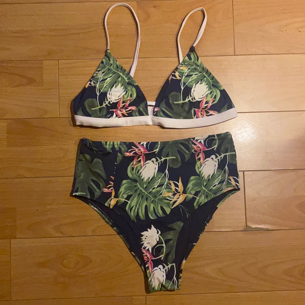 Lively Jungle Print Bikini